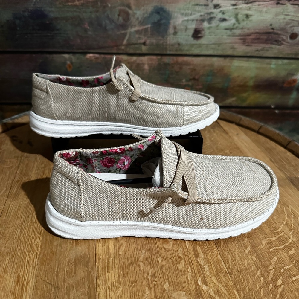🤎 NEW Gypsy Jazz Tan Burlap‑Style Casual Loafers 🤎 - Size 6